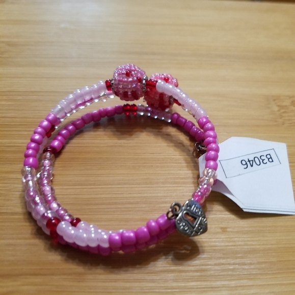 Hand Crafted Memory Wire Wrap Bracelet with Charms Pink/Red Small - Picture 7 of 8